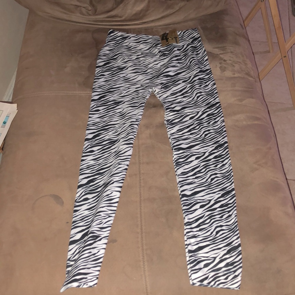 Women’s zebra leggings